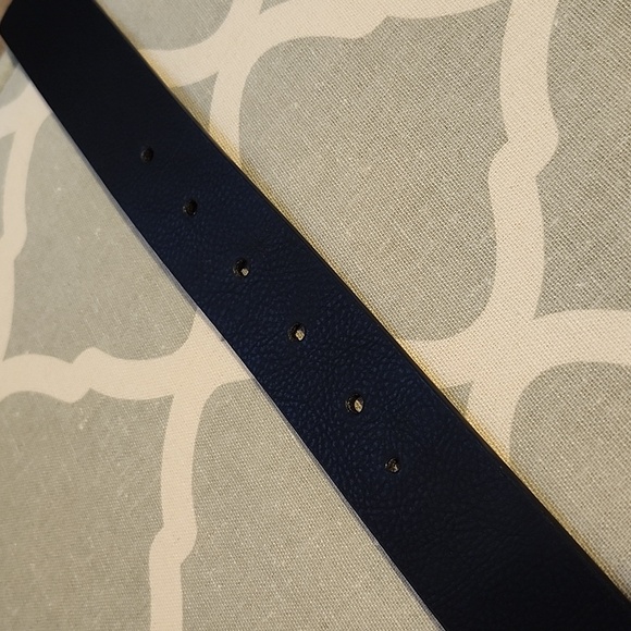 Calvin Klein Reversible Belt - Picture 7 of 8